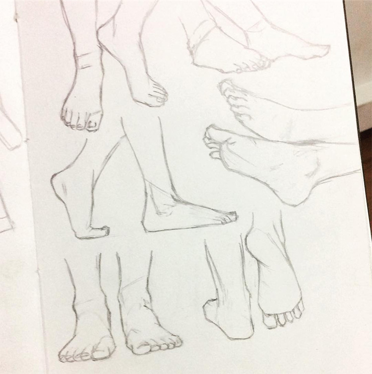 Walking and running feet drawings