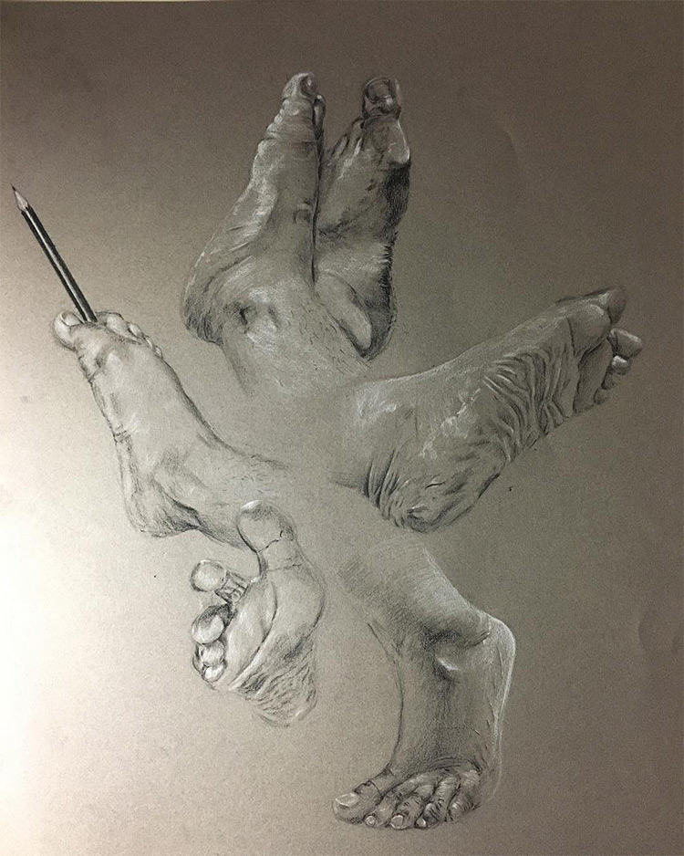 Dark feet with light higlights drawings
