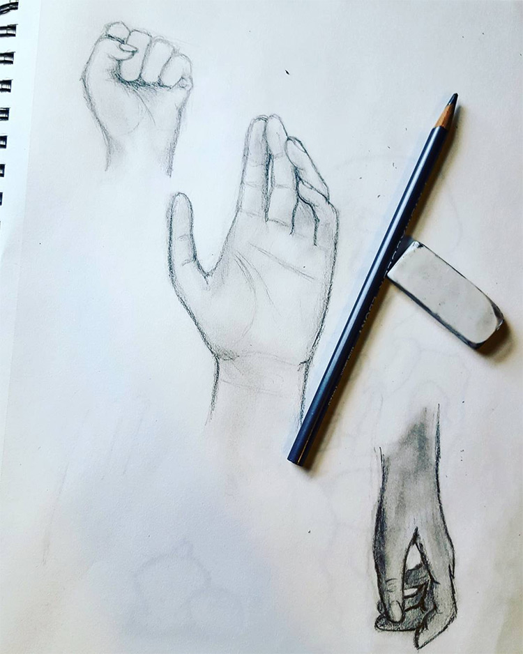 drawing realistic hands